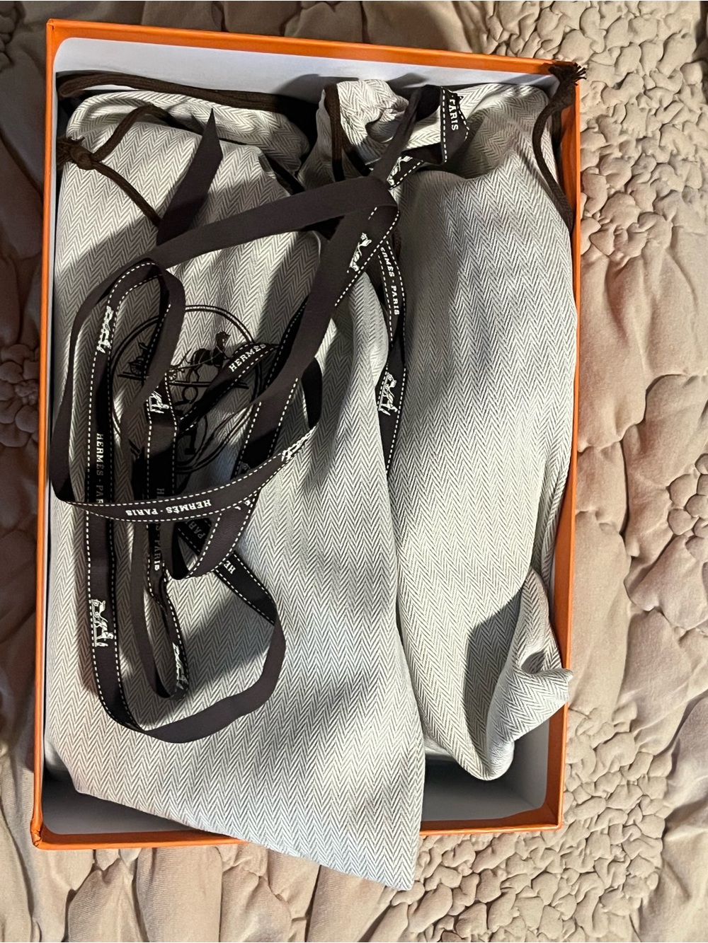 Hermès Pink Suede Chypre Sandals - Picture 4 of 6